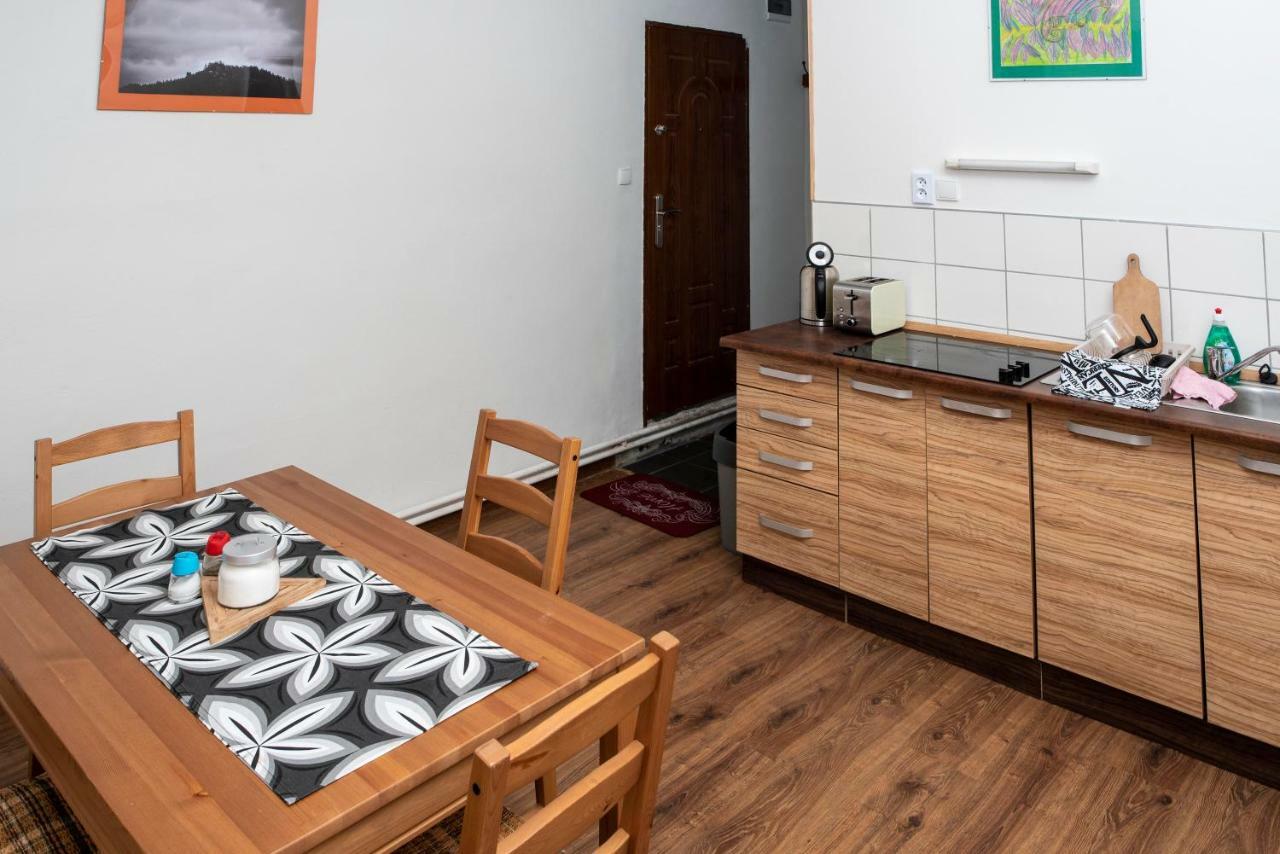 U Kosti - Bohemian Switzerland Apartment Decin Bagian luar foto